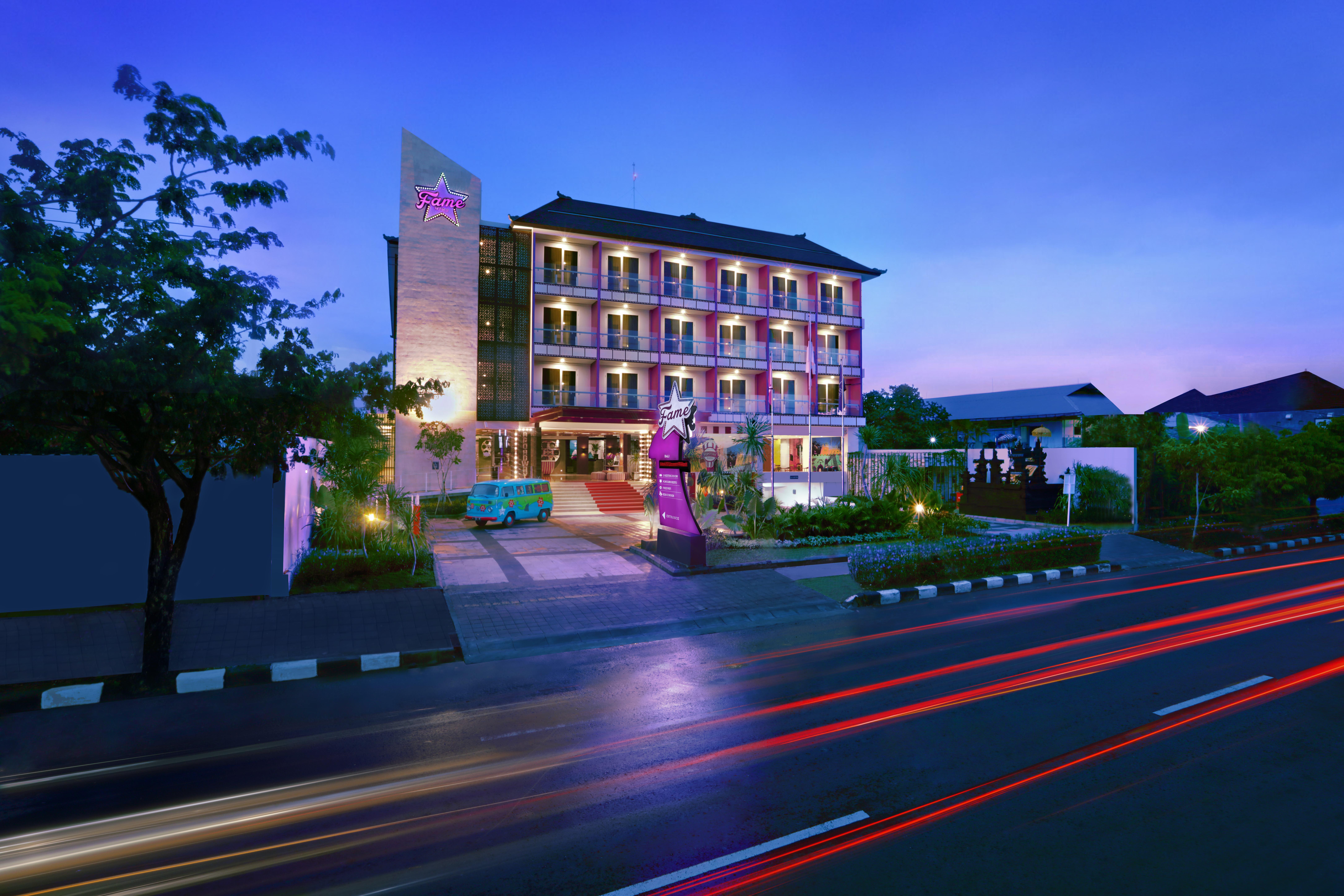 Fame Hotel Sunset Road Кута Екстериор снимка