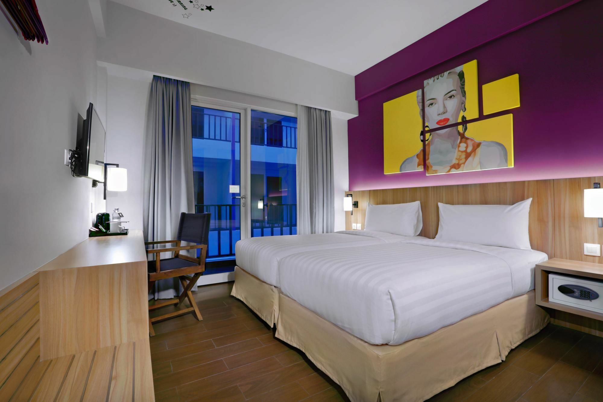 Fame Hotel Sunset Road Кута Екстериор снимка